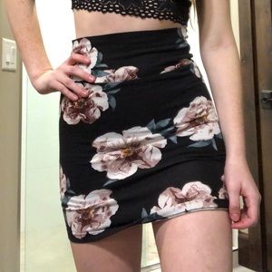 ★2 FOR 14 BodyCon Floral Skirt